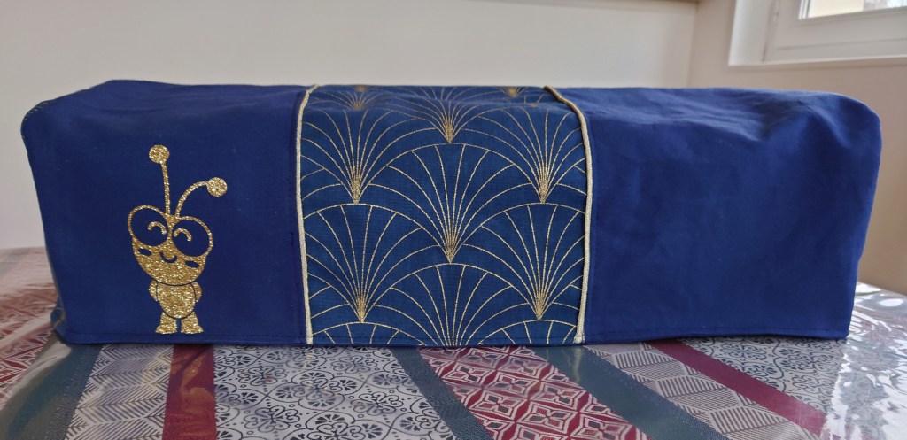 Une housse de protection pour ma Cricut Maker